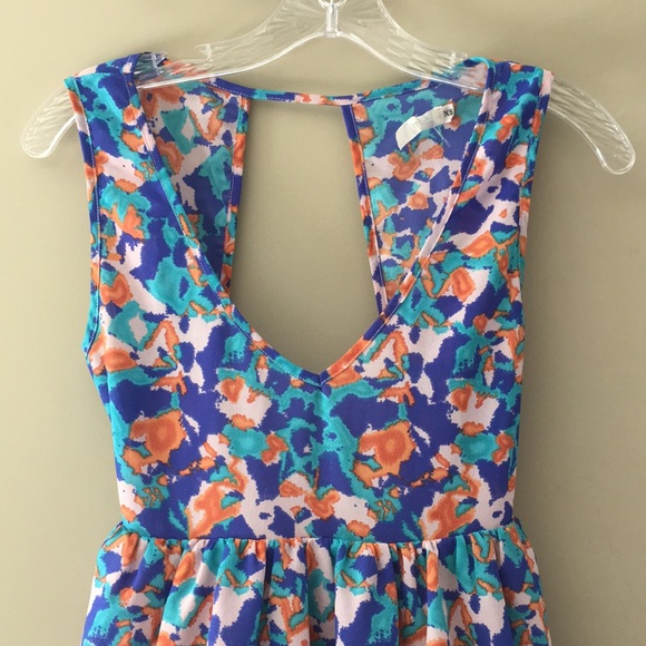 💖 Millau Open Back Empire Waist Dress 💖 - Picture 3 of 4